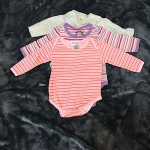 Multiple brand bodysuits long sleeve 0-6 months